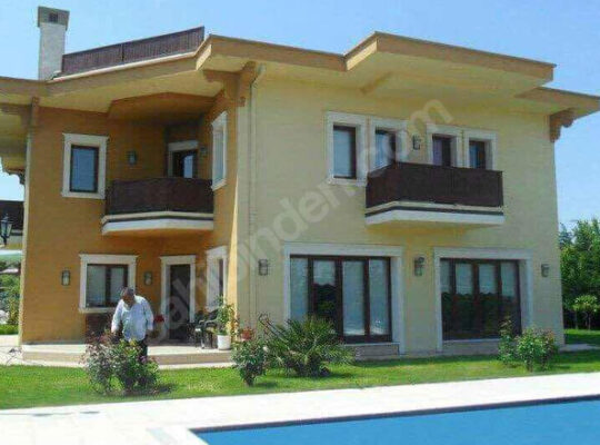 Büyükçekmece’de Günlük Kiralık Havuzlu Villa
