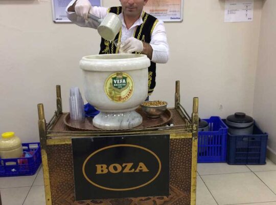 Boza Sokak Satıcısı