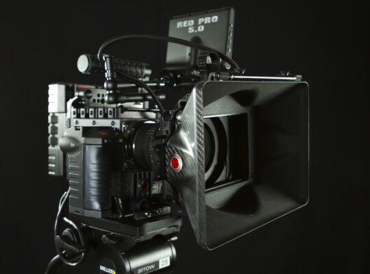 Kiralık Red Scarlet MX