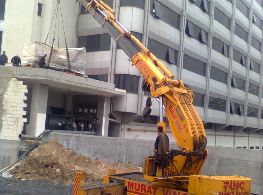 80 TONLUK ÇİFT KIRMA VİNÇ