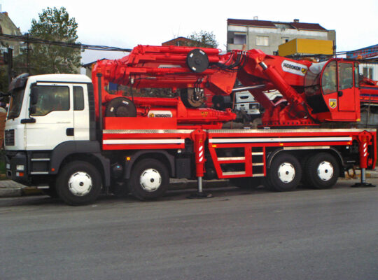 90 TONLUK ÇİFT KIRMA VİNÇ