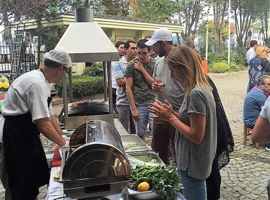 KÖFTE ARABASI SOKAK SATICILARI KİRALAMA