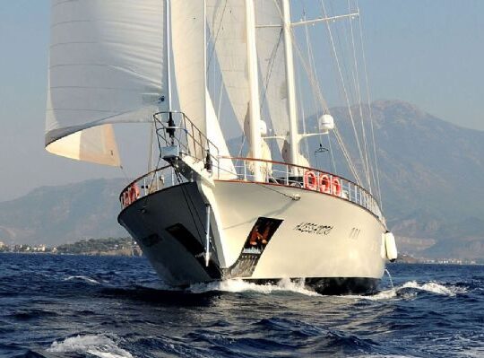 KİRALIK DELUXE YAT ALESSANDRO