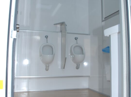 Kiralık Ford Tuvalet Kamyonu