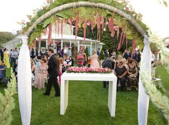 Kelebek Çiftliği Kır Düğünü