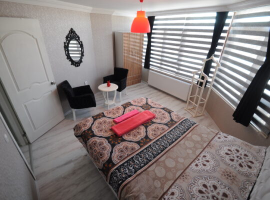 TUNALI HİLMİ CADDE ÜSTÜ 0532 303 11 10