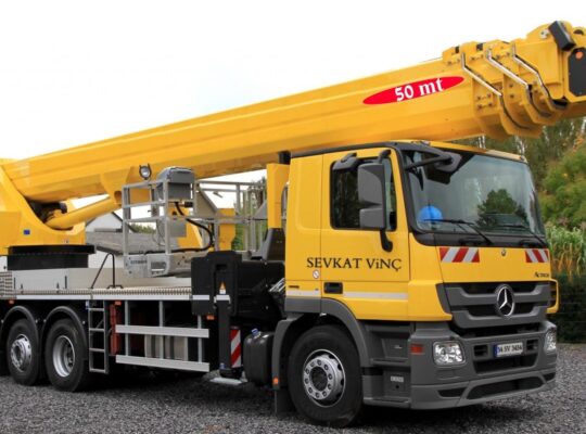 50 Metre Sepetli Vinç Kiralama