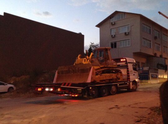 KİRALIK DOZER KOMATSU D65 EX AZ YAKAR ÇOK İŞ YAPAR