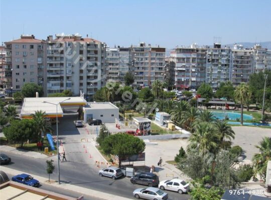 İLHAN’DAN BAHÇELİEVLER’DE LÜKS YAPILI ASANSÖRLÜ DAİRE