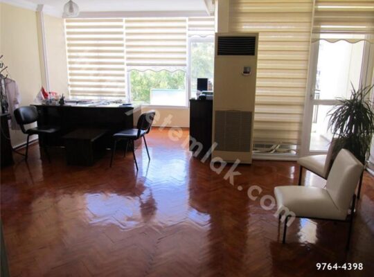 İLHAN’DAN İNÖNÜ CADDESİ BAHÇELİEVLER’DE 1.KAT OTOPARKLI DAİRE