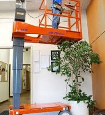 kiralık akülü dizel menlift makaslı platform personel yükseltici 12 mt 2016 model