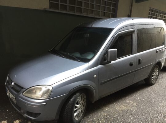 Opel Combo 1.3 dizel kamyonet koltuklu