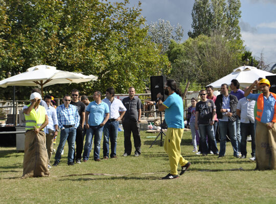 Piknik Organizasyonu için Animasyon Ekibi ve Sunucu – Geleneksel Piknik Oyunları Paketi