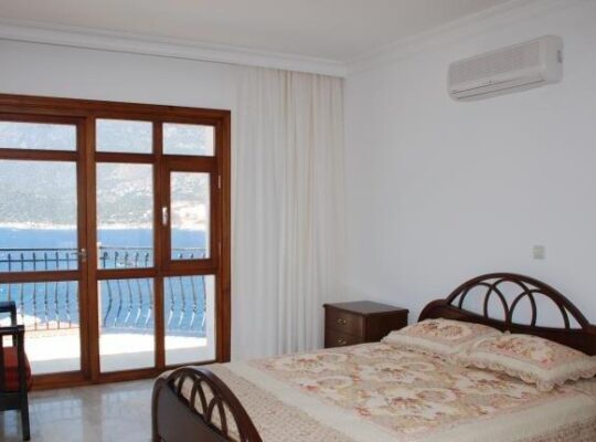 Antalya kaş ta tesettürlü ailler için özel havuzlu lüks kiralık villa