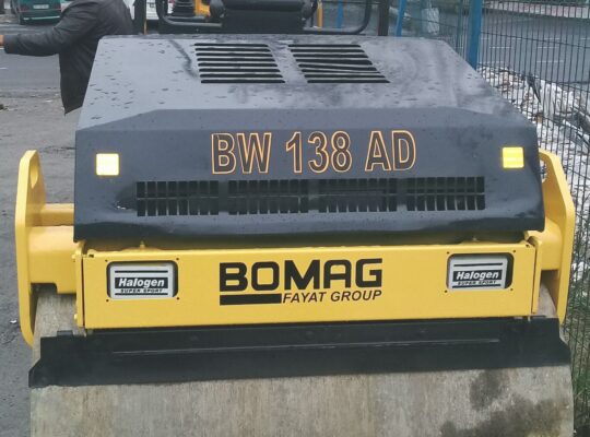 KİRALIK 5 TON DARBELİ 15 TONLUK BOMAG 138 SİLİNDİR (ÇATALCA) ÜCRETE NAKLİYELER HARİÇTİR