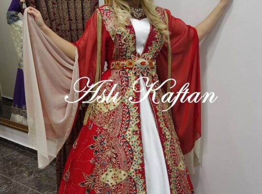 Kırmızı Uzun Bindallı Kiralama