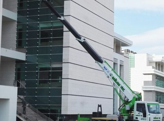 SAĞLAM VİNÇ’TEN KİRALIK TELESKOBİK İNSAN PLATFORMU SEPETLİ VİNÇ