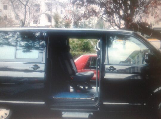 Sahibinden Volkswagen 9+1 koltuklu Caravelle Minibüs