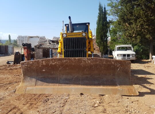 Komatsu D85-A18 / Bıçaklı,Riperli Dozer – 33 TON