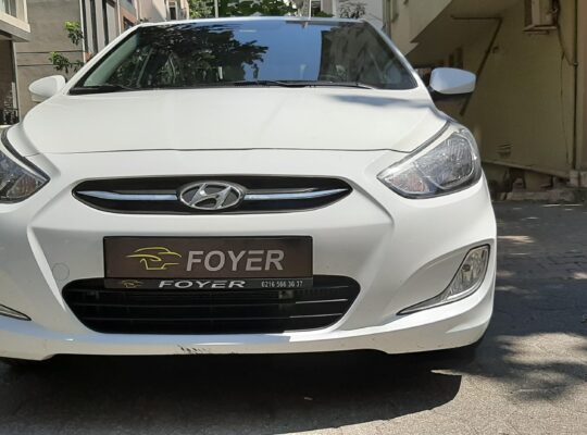 FOYER RENT A CAR HYUNDAI ACCENT BLUE