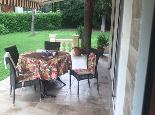 DİZİLERE FİLMLERE KİRALIK DAİRE