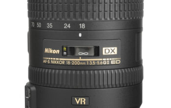 Nikon AF-S DX NIKKOR 18-200mm f/3.5-5.6G ED VR II Lens