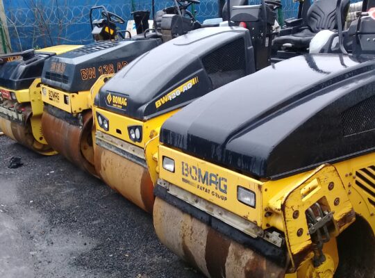 AVRUPA YAKASI ĶİRALIK SİLİNDİRLER SİLİVRİ 5 TONLUK VİBRASYONLU 15 TON