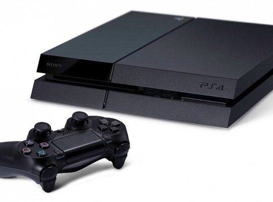 PlayStation4 OYUNLARIYLA BIRLIKTE MUKEMMEL EGLENCE SETI