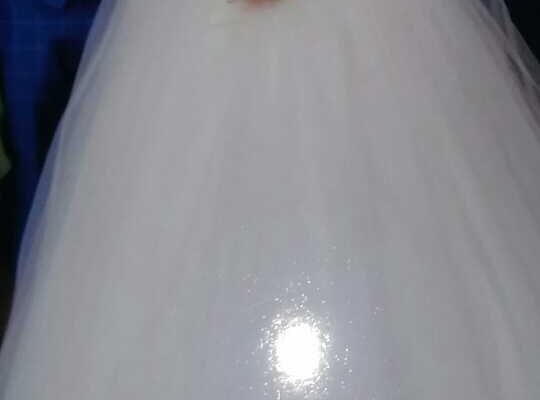 Sırt detaylı gelinlik