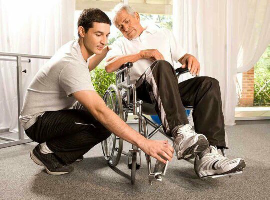 7/24 YATLAK HASTA BAKICI VE YAŞLI BAKICI HİZMETLERİ 0554 150 91 90