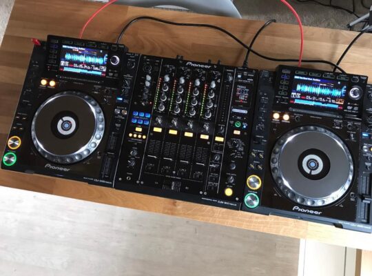 Cdj 2000 nexus Djm 900 nexus