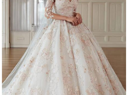 Oleg cassini gelinlik