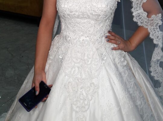 A kesim Tasarım gelinlik