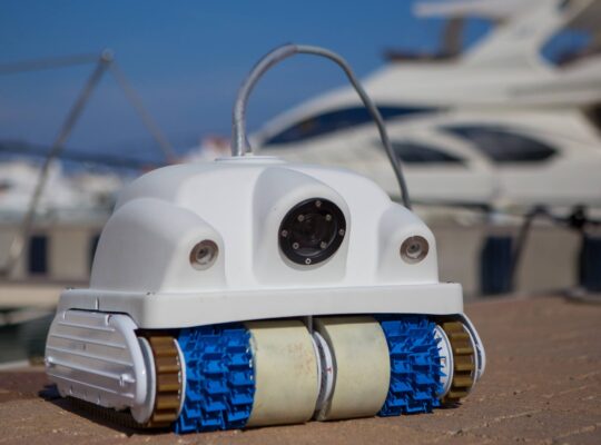 TEKNE ALTI TEMIZLEME ROBOTU / KEELCRAB