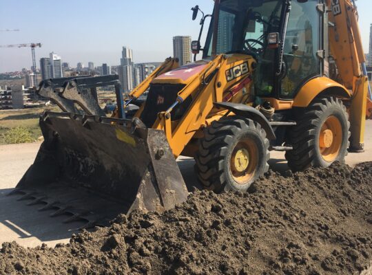 Kiralık iş makinesi