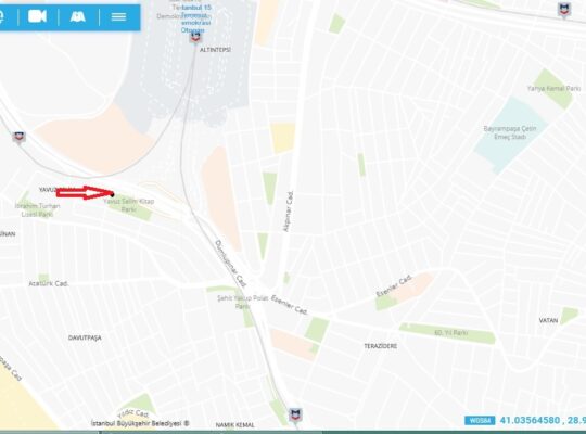 4 DÖRT METRO İSTASYONU OTOGAR YANINDA , PARK İÇİNDE DÜKKAN