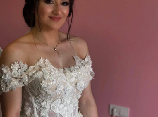 ÖZEL DİKİM MÜTHİŞ GELİNLİK