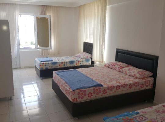 Mersin Yemişkumunda 3+1 10 kişilik Kiralık Daire Full Eşyalı