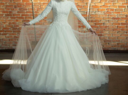 KİRALIK GELİNLİK (ÖZEL DİKİM 38 BEDEN)