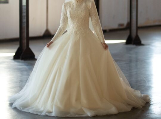 BU FIRSAT KAÇMAZ ÖZEL DİKİM GELİNLİK (38 BEDEN)