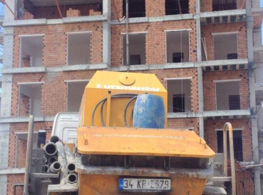 KİRALIK SABİT BETON POMPASI (YER POMPASI)