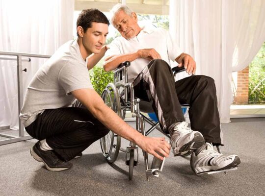 istanbul çevresi yatılı hasta-yaşlı bakıcı,bebek-çocuk bakıcı evişlerine yardımcı