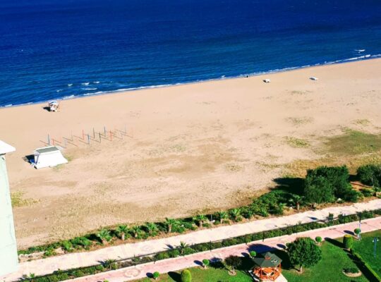 Denize Sıfır Flamingo 7 Tatil Sitesinde 2+1 Ev