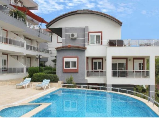 Antalya Side’de Lüks Havuzlu Kiralık Villa