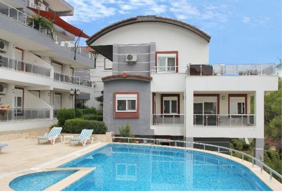 Antalya Side’de Lüks Havuzlu Kiralık Villa