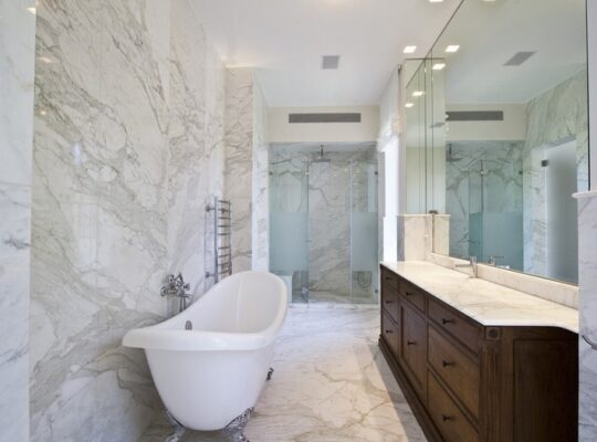 İZMİR ÇEŞME’DE ALAÇATIDA ÖZEL HAVUZLU, KİRALIK LÜKS TATİL VİLLASI