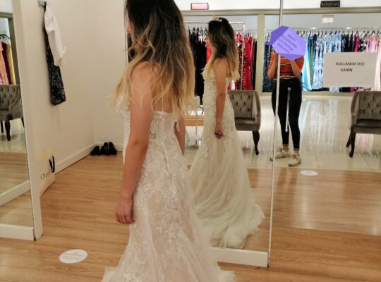 Oleg Cassini Yarım Balık Gelinlik