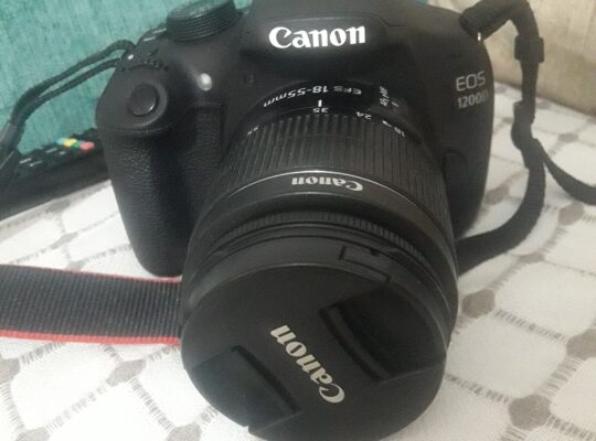 Canon 1200D