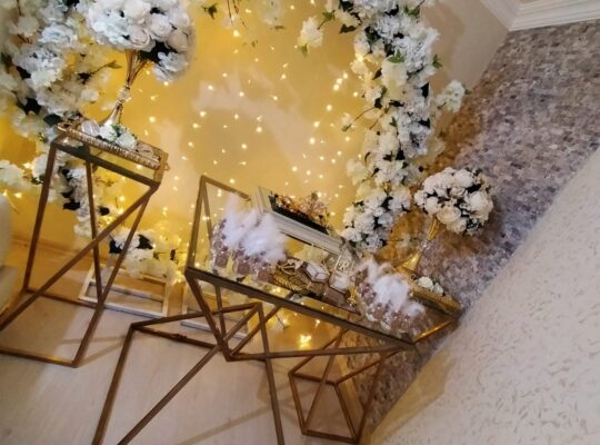 Kiralık Nisan masası Sultanbeyli çevresine