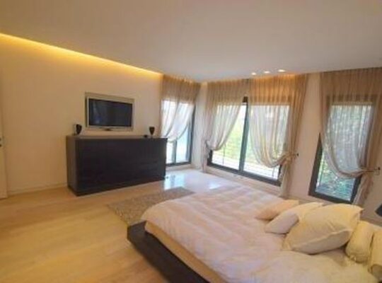 MUĞLA BODRUM ‘DA ÖZEL HAVUZLU VE BAHÇELİ HAFTALIK KİRALIK LÜKS VİLLA